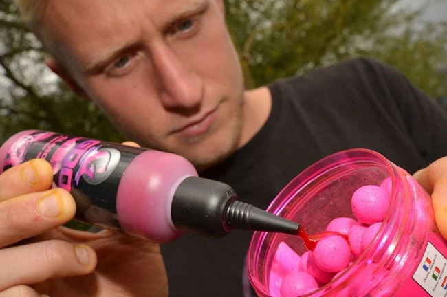 Korda Goo - Pink Almond Carp & Specialist